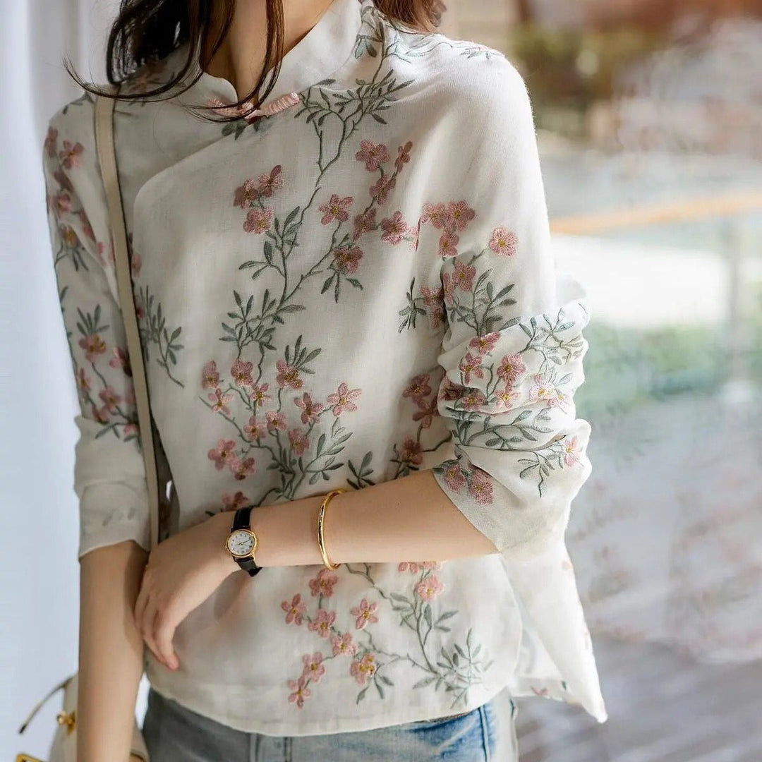 Charnette - Elegante camicia di lino ricamata per donne