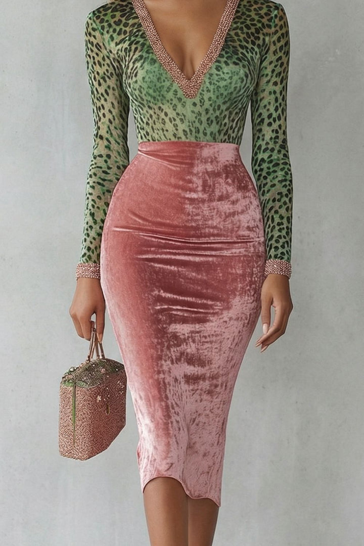 Virelline – Abito Midi Bodycon in Velluto con Stampa Leopardo a Contrasto
