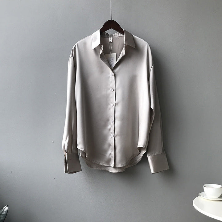 Briana - Elegante blusa in satin e seta con bottoni per donne