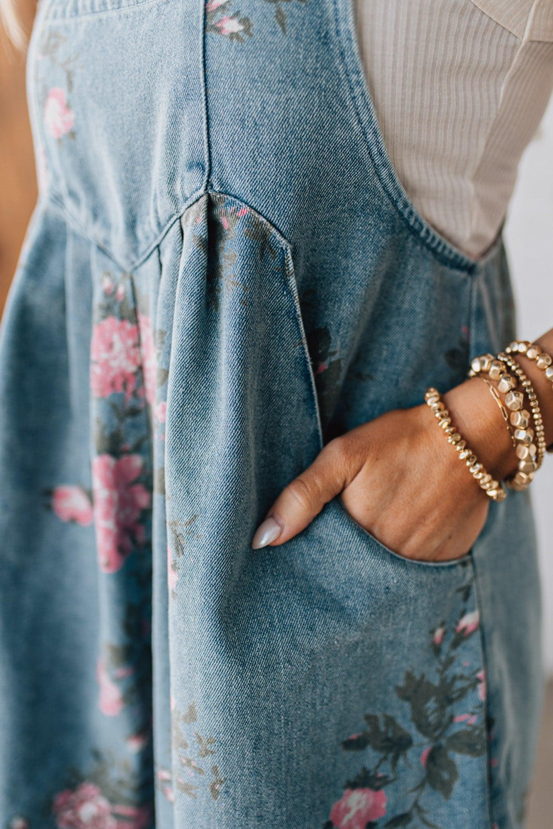 Lucinda | Salopette Corta in Denim a Fiori